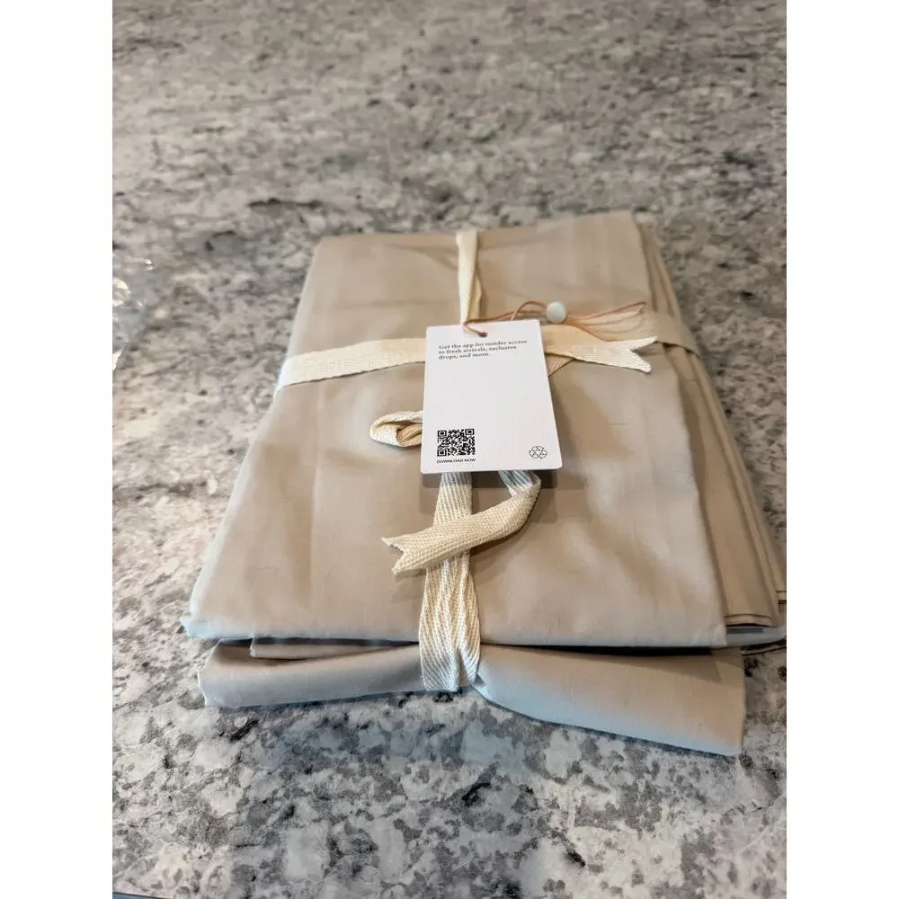 Quince - Organic Crisp Percale Pillowcase Set